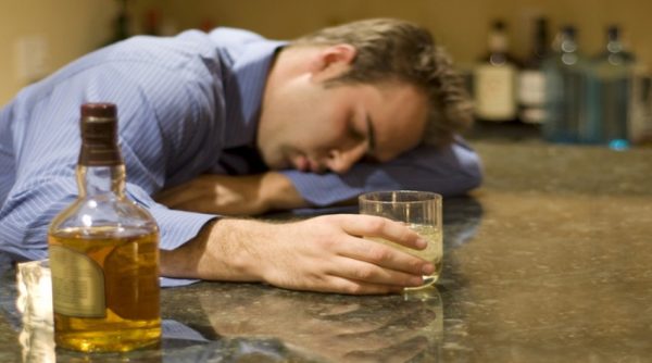 Как понять, что любимый выпивает выше нормы и незаметно превращается в обычного алкоголика